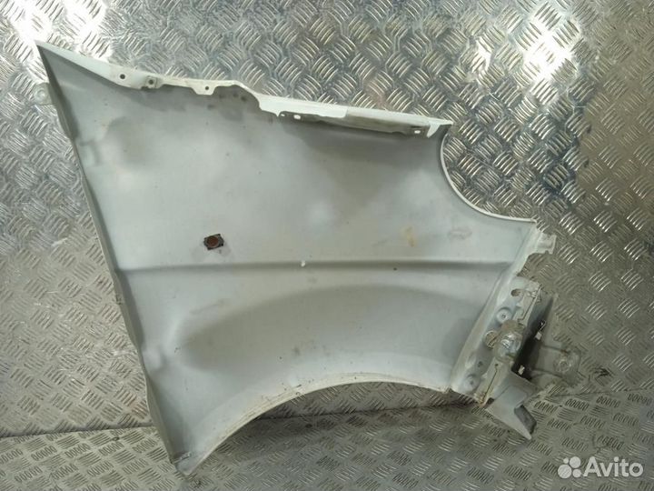 Крыло Renault Trafic (2001-2014)