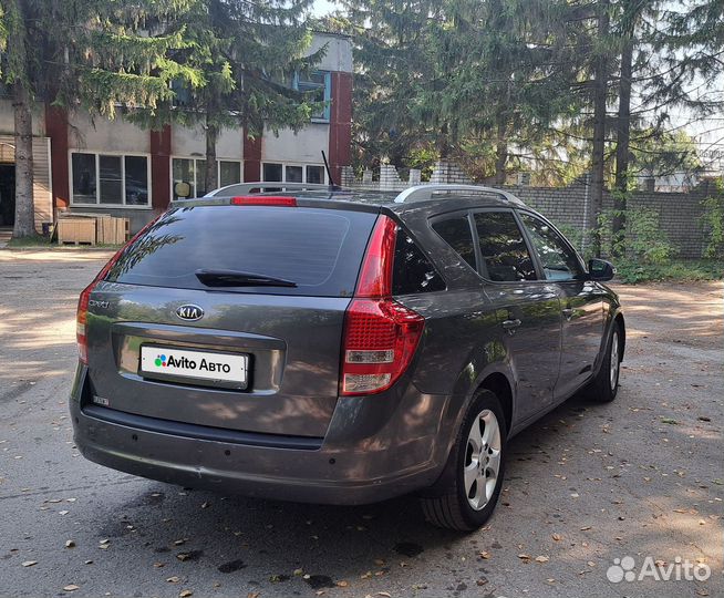 Kia Ceed 1.6 AT, 2011, 240 500 км