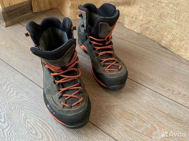 Ботинки трекинговые