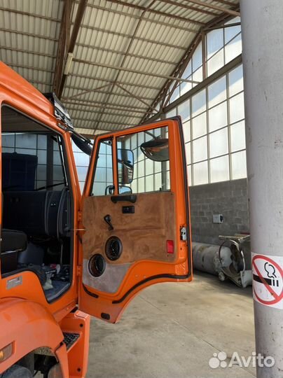 Обшивка двери камаз