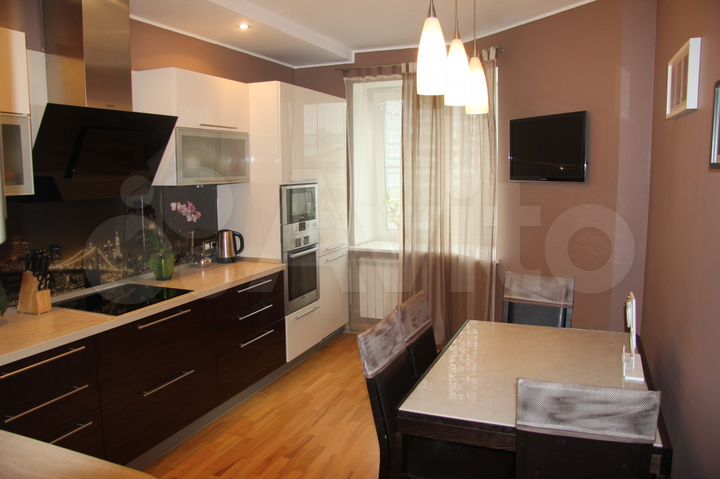 2-к. квартира, 73 м², 5/5 эт.