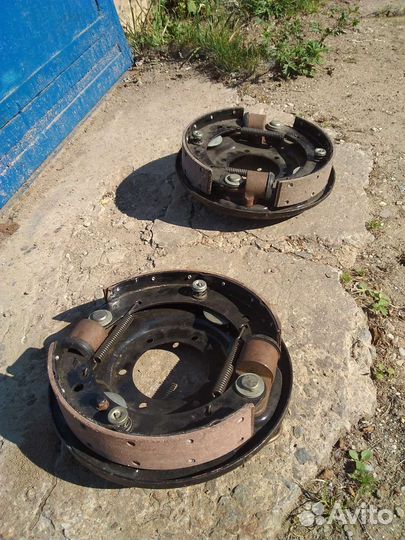 Тормозной механизм УАЗ передний