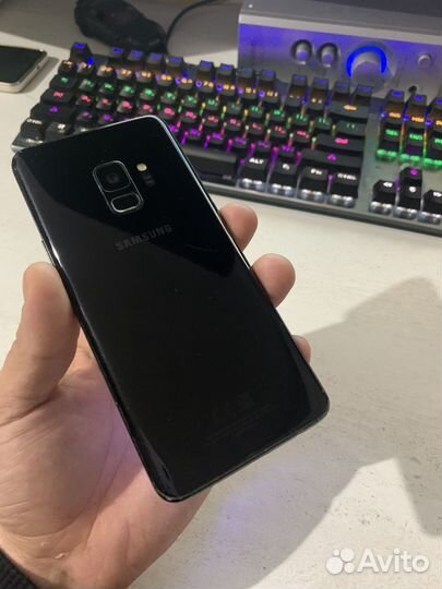 Samsung Galaxy S9, 4/64 ГБ