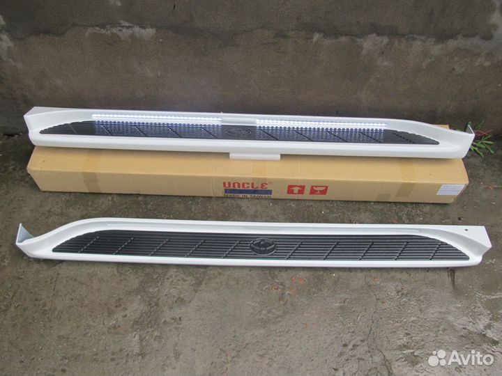 Land Cruiser 100 Пороги неоновая подсветка E1KF1