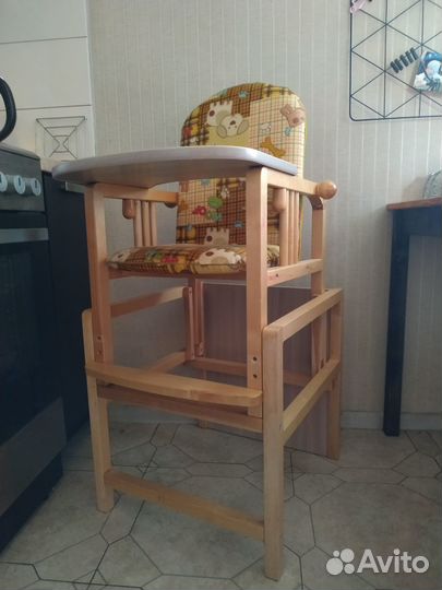 Стульчик для кормления