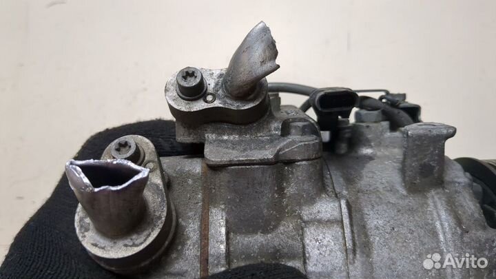 Компрессор кондиционера BMW 7 F01, 2014