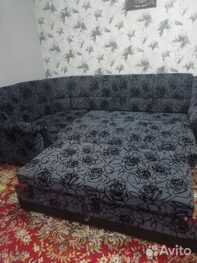 Большой угловой диван раскладной