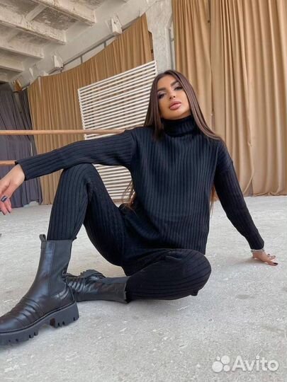 Костюм женский