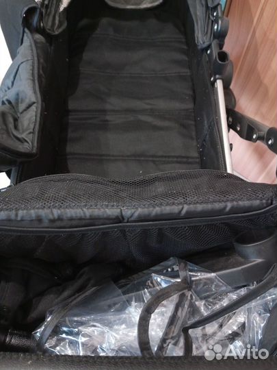 Продам коляску 2 в 1