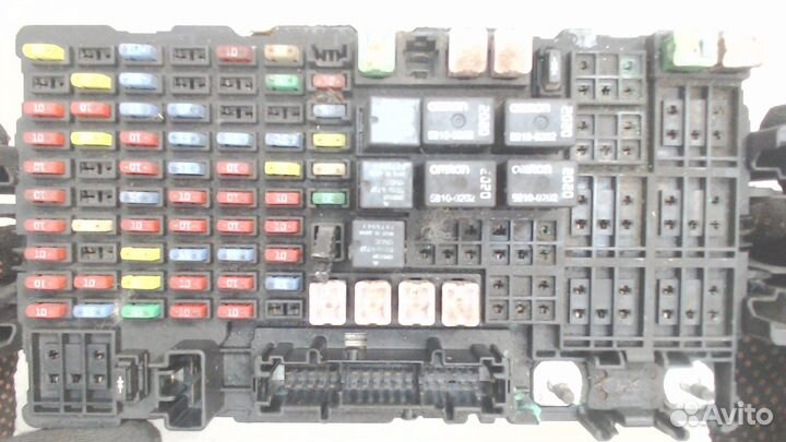 Блок предохранителей Hummer H3, 2006