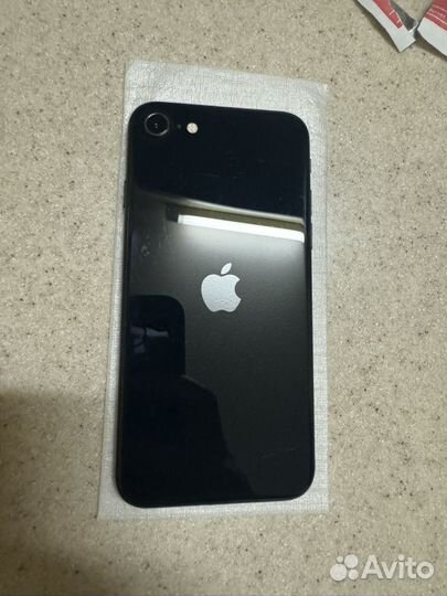 iPhone SE (2022), 64 ГБ