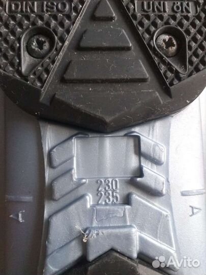 Ботинки горнолыжные