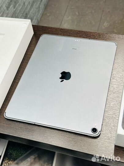 Хороший iPad Pro 12.9 (2018) 256gb Sim LTE Ориг