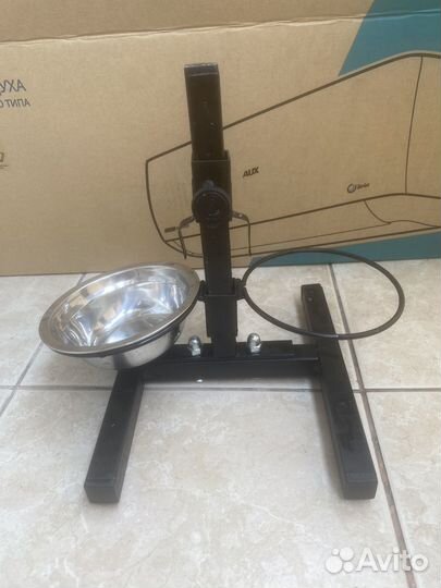 Миска со стойкой для животных