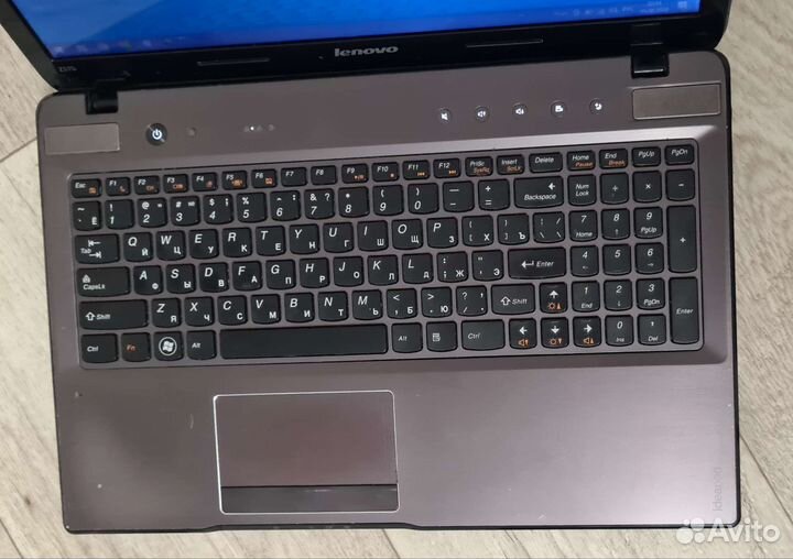 Ноутбук Lenovo, i5, Nvidia 2Гб, SSD240