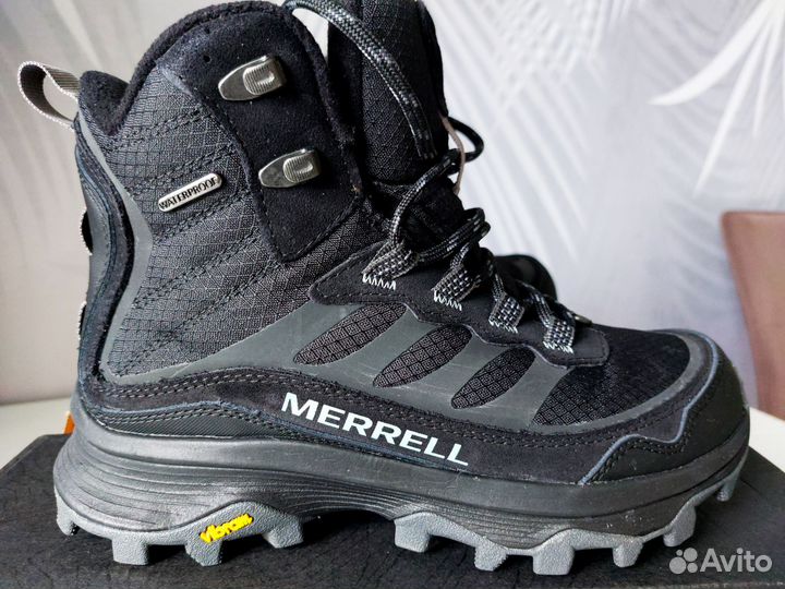 Треккинговые ботинки женские Merrell