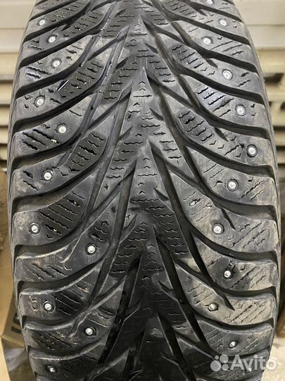 Yokohama Ice Guard Stud IG35 215/55 R17