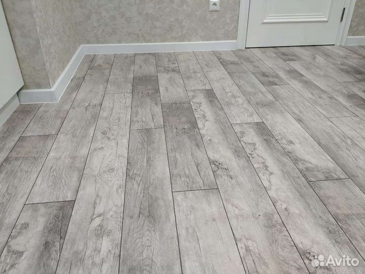 Укладка ламината, линолиума, кварц-виниловая плитк