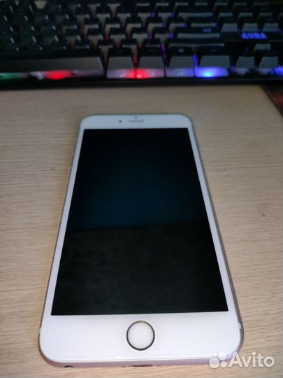 Телефон iPhone 6s Plus