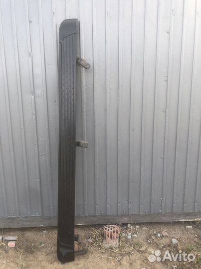 Пороги пластик подножка LC200 крузак