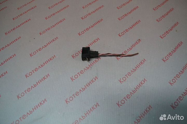 Nissan 28920-AU300 Разъем насоса омывалеля стекла