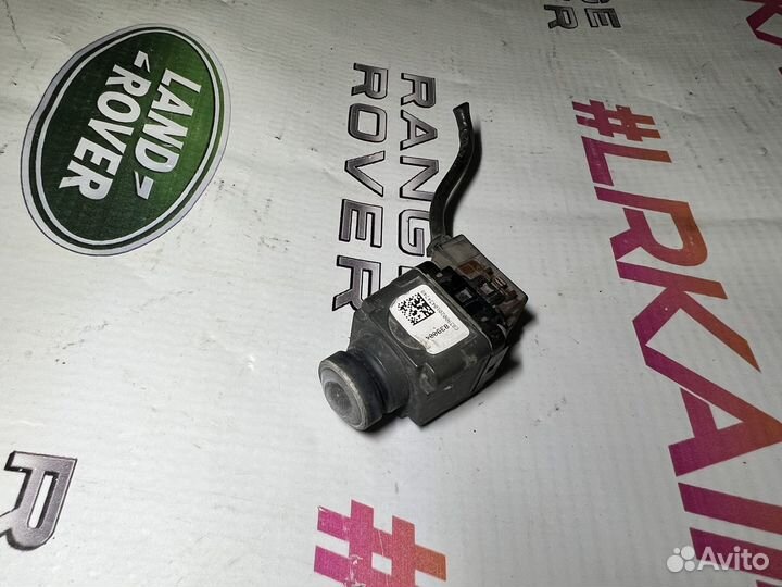 Камера правая в бампер Land Rover Discovery 4