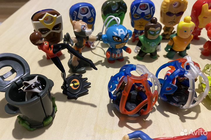 Киндер сюрприз супергерои