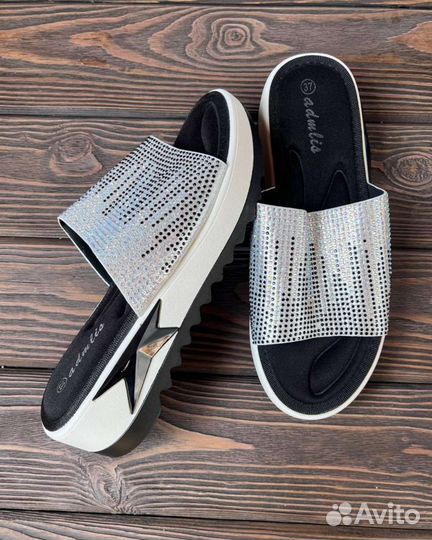 Шлепанцы женские