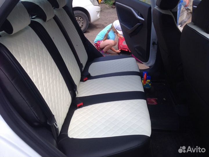 Чехлы из экокожи ромб Лада Веста