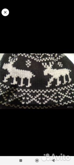 Шапка с оленями