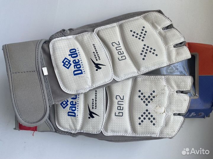 Электронные футы для тхэквондо