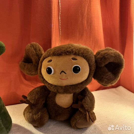 Мягкие игрушки -Чебурашка и Крокодил