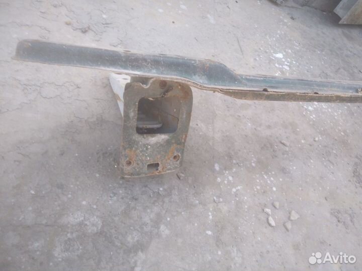 Усилитель бампера Subaru Legacy outback BG