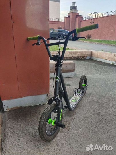 Трюковой самокат