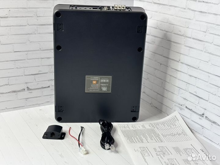 Активный сабвуфер jbl под сиденье 1800Watt новый