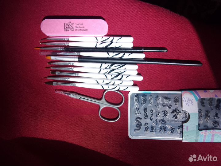 Кисти для дизайна ногтей