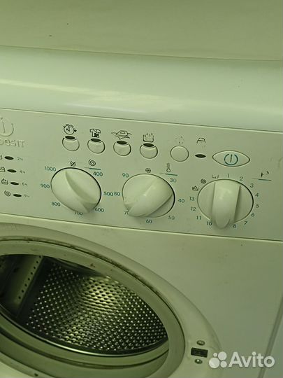 Стиральная машина indesit 5 кг.Гарантия