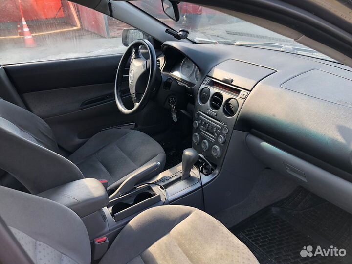 Mazda 6 2.0 AT, 2004, битый, 180 000 км