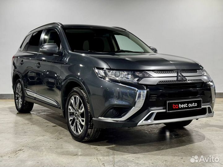 Mitsubishi Outlander 2.0 CVT, 2018, 135 354 км