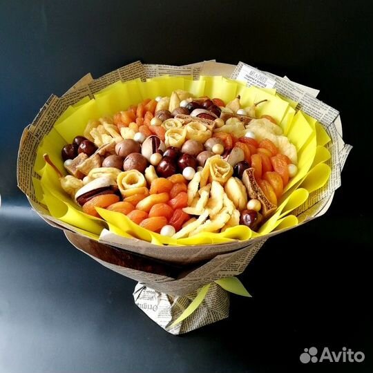 Букет из сухофруктов и орехов