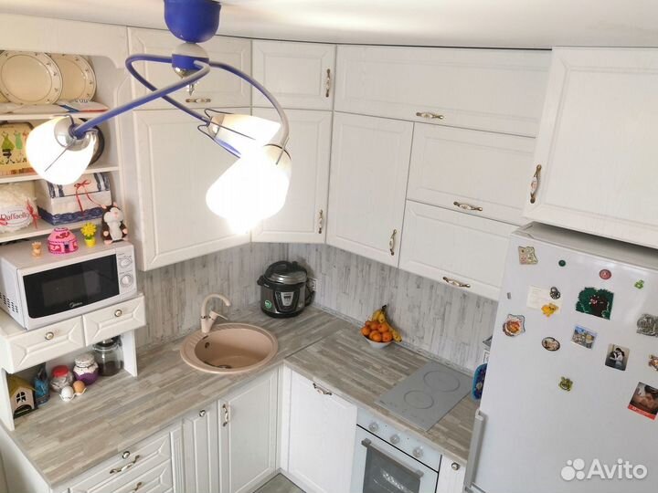 Кухня угловая. Цена за всю кухню ксп:16483