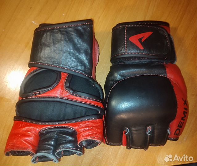 Боксерские перчатки