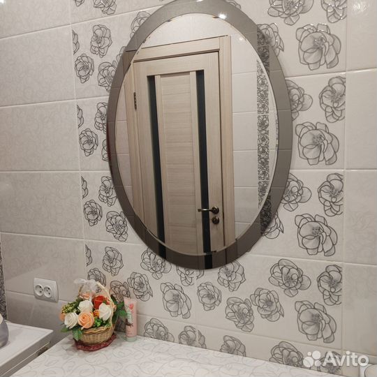 Зеркало настенное бу