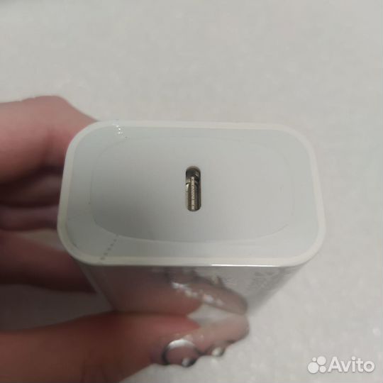 Сетевое зарядное устройство Deppa Type-C PD 20Вт б