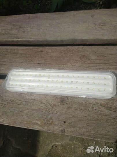 Светодиодный светильник аварийного освещения