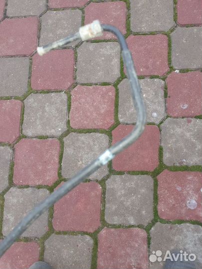 Трубка тормозная передняя левая toyota RAV4 40 12