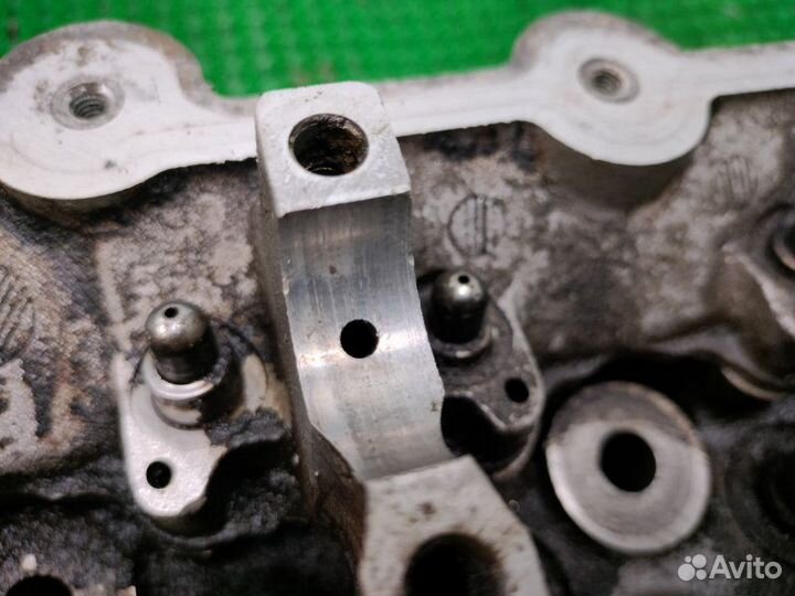 Головка блока цилиндров правая Dodge Intrepid 2