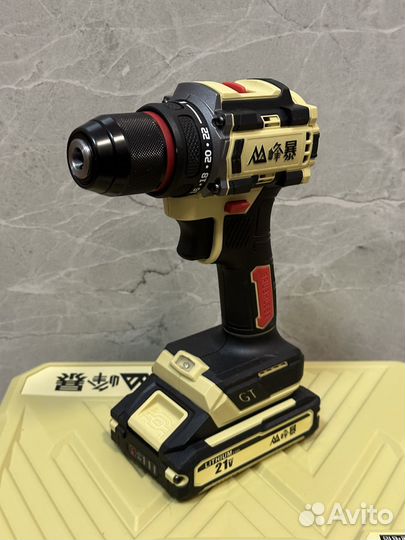 Шуруповерт бесщеточный оригинал