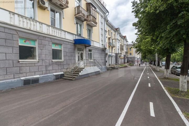 Продам торговое помещение, 202 м²