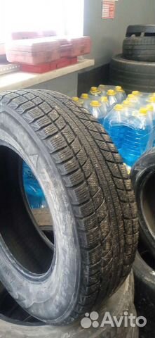 Triangle Snow-LL01 215/70 R16